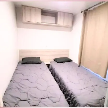 Les Sables Du Midi, Kemping